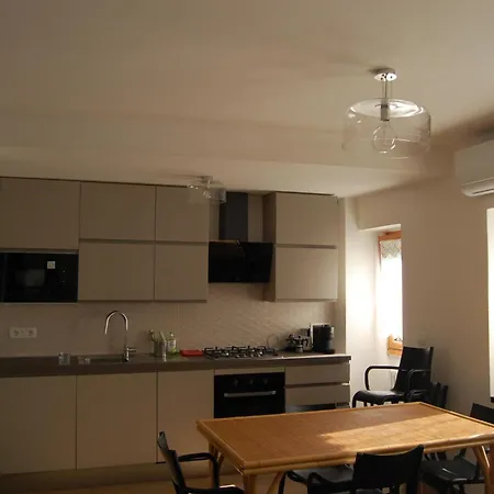 Palazzina Storica Al Mare, *