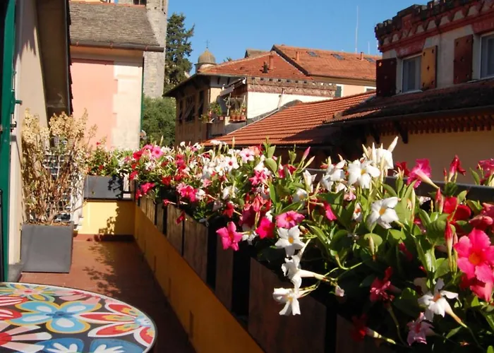 Palazzina Storica Al Mare, *