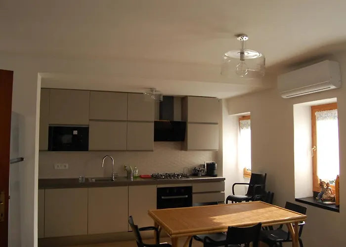 Palazzina Storica Al Mare, *